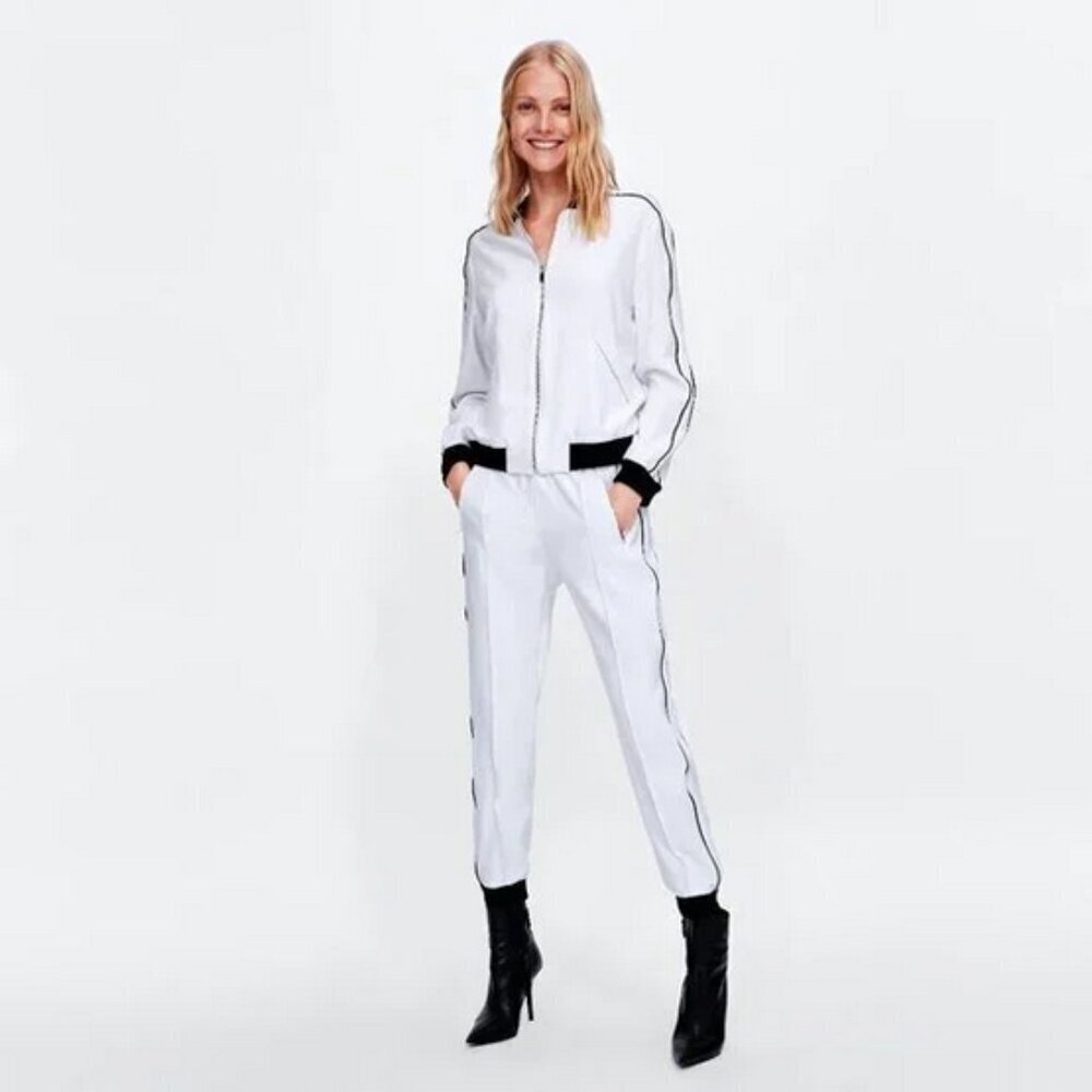 EUC Zara white casual pants with black pipe detailing and drawstring waist, S